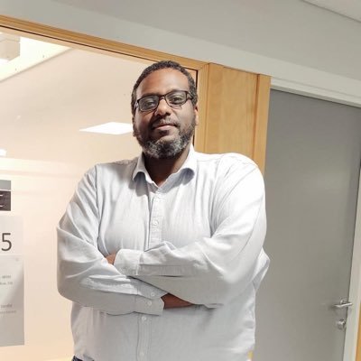Sudanese, Academic researcher and ex-photographer. بتاع حكاوي غميسة#🇳🇴 🇦🇪 🇲🇾 🇸🇩 والشمس تطلع يبين ادق ما في الجبال