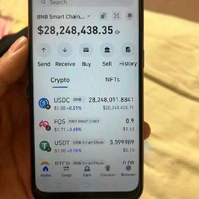 نحن هنا للتأكد من أنك مستقر ماليًا.. من خلال الاستثمار في تجارة البيتكوين، سأتأكد من أنني أؤمن لك تجارة مربحة لتحقيق أرباح جيدة.. عليك فقط أن تثق بالمحترف