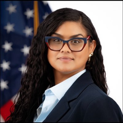 Philly | DC | 🇺🇸 USA Region 3 Director @hhsgov / Intern Governmental and External Affairs Former @teamtrump @gop Latino regional *personal account*