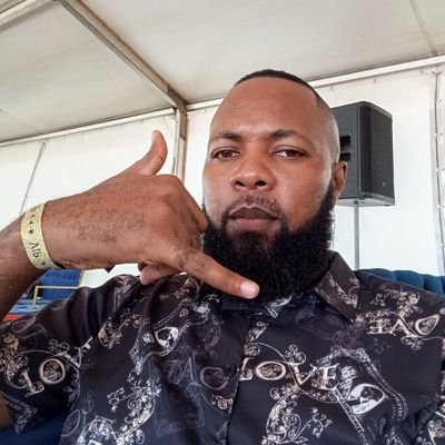 Prodigious Entrepreneur.
as within so without as above so below🧘🏾♂️...