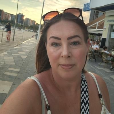 Born & bred 'Ull. Mum of 2 amazing non stop kids! 🏉🩰
We live life at 100 mph and love it (most of the time) ❤
My opinions are my own