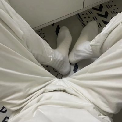 CQXWZ1S's profile picture. 182 60 1S 44 喜歡騷狗網調任務m，喜欢暴露野裸反差狗 只回🏧，🚪9.9