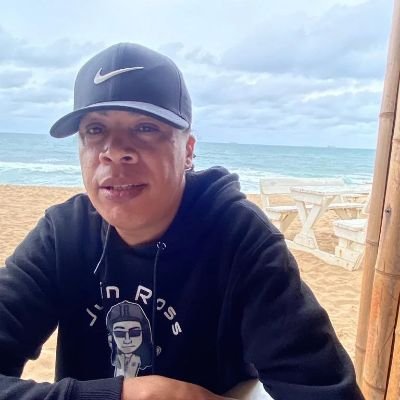 Digital strategist. Mobile app and Web development. Graphics and logos.
30 Seconds King and Crazy8 Champion. https://t.co/8LDmw9tXSL
email justin@https://t.co
