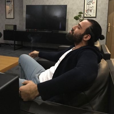 omR_dgn's profile picture. 