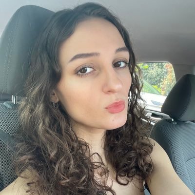 martinaaatana's profile picture. 