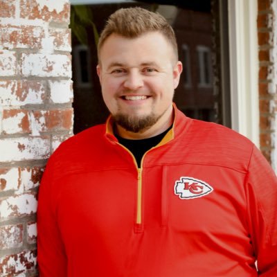 Draft Analyst/Podcast host @arrowheadaddict | #Chiefs Film @FTNFantasy | Husband | Spina Bifida Dad | #GBR🌽