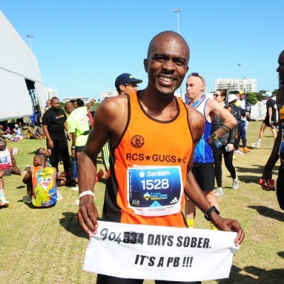 Umbhali weencwadi zesiXhosa| Radio Addict| Umxhasi kaMandisi Dyantyis| 3 years SOBER| #02h51MustFall