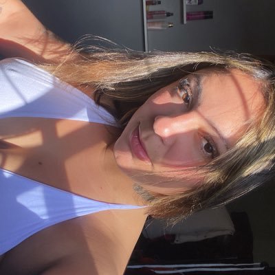 jovem , louca , perdida e o mundo tem algo pra mim também
