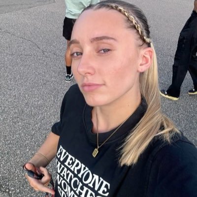 l0wkeygracie's profile picture. the reneèssance continues.👑                         ROTY & national champion