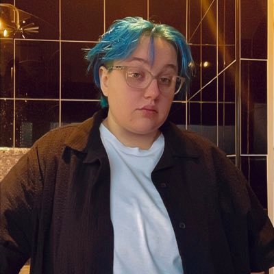 Hey there I’m Bi 🏳️🌈 and I like 🍟 Non-Binary Gamer 🎮🥰 27 going on 80 🏉https://t.co/3VBpCjwcxv
