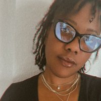 eebyxov (@voxybee7) 's Twitter Profile