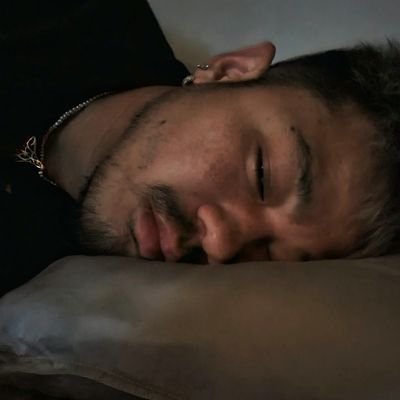 PanurujiKenta's profile picture. 🧝🏼‍♂️