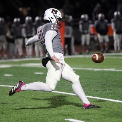 Mishawaka High School ‘26 | 3-sport athlete ⚽️🏈🥾🏃♂️💪 (soccer GK, football K/P, T&F discus/shot) | Future construction management major 🏗️