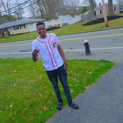 FedsonLoui76451's profile picture. 