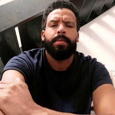 | Expert Generalist | ωєℓℓ Rounded Like Cursive | Blockchain Advocator🔗| Hydroponic Hops Farmer🌱 | Green Hydrogen Storer🛢️ |MUFC | Views Are My Own | 🇿🇦