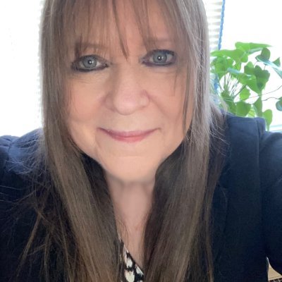Award-Winning Author. Short stories, poems and the Gray Street series.
#books
#writingcommunity
#readingcommunity