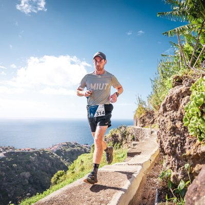 interested in design, tech, AI
probably out running in the mountains 🏃⛰️