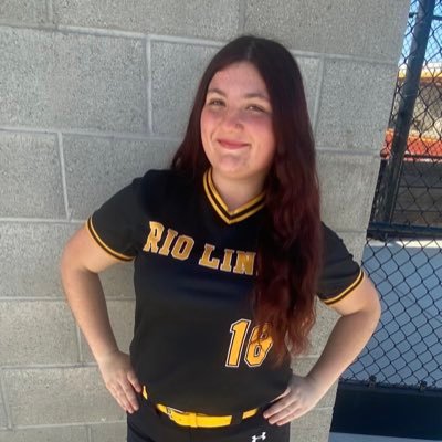 C/O 2027 | #18 | 2B | Utility | Softball 🥎 | JV Team Capitan | Cheer | Base | Back Spot | JV squad 📣| Varsity Competition Cheer 📣| madelinedahl2027@gmail.com