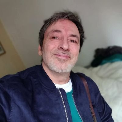 MusicDaybeat's profile picture. David. Català, gai i indepe. Si lligues per Grindr i parles català, et bloquejen els mateixos q després es manifesten per la diversitat. Coses de la vida🤷🏽‍♂️