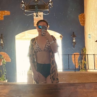 arreaga17's profile picture. La vida es un instante ✨