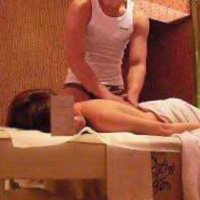 HkMasseur's profile picture. Local中年按摩師，興趣係服侍情侶夫妻，不收費