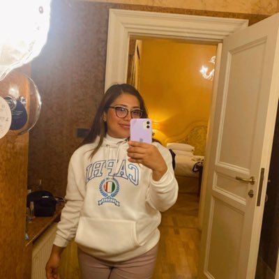Mamá de turno mixto, contadora y estudiante de Maestría en Ciencias en Administración en el IPN. Puedo discutir en Italiano e Inglés también 😬