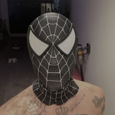 versessofdevil's profile picture. 🎧🖤ghosted by 𝐟𝐚𝐭𝐞 ⸝ golden hour vigilante
#webwounds ◞ photos, guilt & rooftops
📸 𝗪𝘆𝗮𝘁𝘁’s lens- 🕸