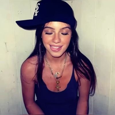 erencuu_15's profile picture. 𝖼𝖺𝗇𝗍𝗂𝗀𝖺𝗌  𝖽𝖾  𝗏𝖾𝗋𝗌𝗈𝗌  ' 𝖼𝗎𝗋𝗍𝗈𝗌
𝖺𝗈   𝗅𝗈𝗇𝗀𝗈  𝖽𝖺   𝗇𝗈𝗂𝗍𝖾  𝖾𝗌𝖼𝗎𝗋𝖺.