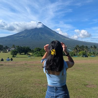 st_bleumentritt's profile picture. I'm where the clouds are.