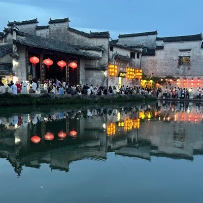 ladududala's profile picture. 醉里挑灯看剑，拂晓覆雨翻云