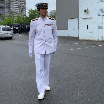 仮装したり酒呑んだりしてる人。主燃料はウィスキーと日本酒。 趣味嗜好:旅行 ドライブ 船舶 自動車 コス 勲章 東方 酒 万年筆 懐中時計 艦これ 村下孝蔵 加古隆 大野雄二 久石譲 渡辺真知子 松本清張 F.カフカ トヨタクラシック VX5500 主カメラ:PENTAX KP 馬ID613 261 181