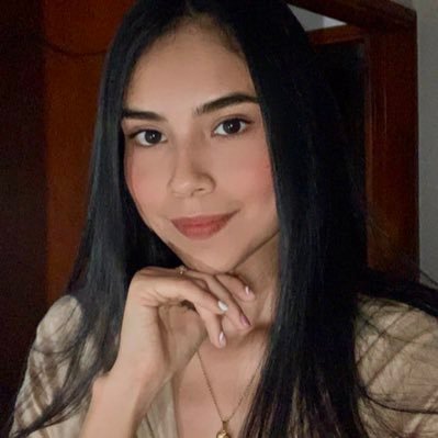 Lina_979's profile picture. Born at every moment. Abogada🦉