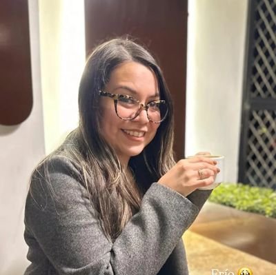 Derecho | Gestión Pública |Aficionada a la psicología | Interesada en Legaltech