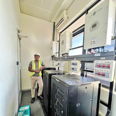 🐅|Renewable Energy Specialist♻️| BEng Fuels and Energy Engineer👷(CUT)| Msc Electrical Power Eng (Pending)| EnergyPrenuer💰| GOD 1st!| 🇲🇼🇿🇼| Spurs ⚽️| 🐅