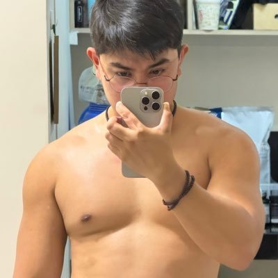 main account got hacked🥲 please follow me here🥹 reach me thru telegram https://t.co/UBnkKE2AWa TG Channel on sale! dm to avail