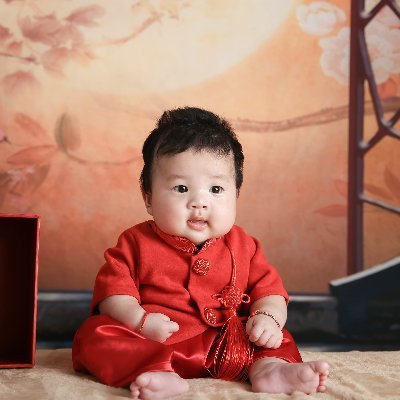 junbaolovell's profile picture. 