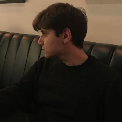 yuruyenhirka's profile picture. çakma mühendis yazılımcı