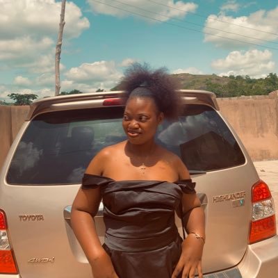 QueenEsthe57468's profile picture. Chemistry 😍