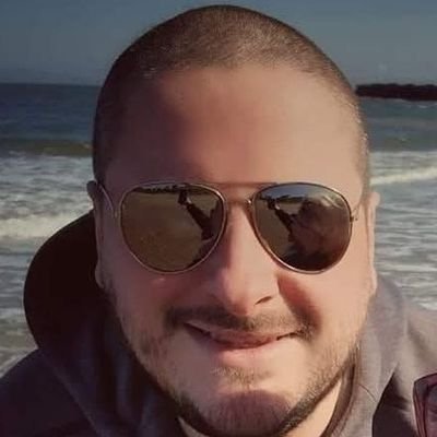 @bookishchrissie 💍 | Father of twins 👭 | Chelsea FC 💙 | Rangers FC 🇬🇧 | Northern Ireland 💚 | Ulster Rugby ✋️ | Irish Rugby ☘️
