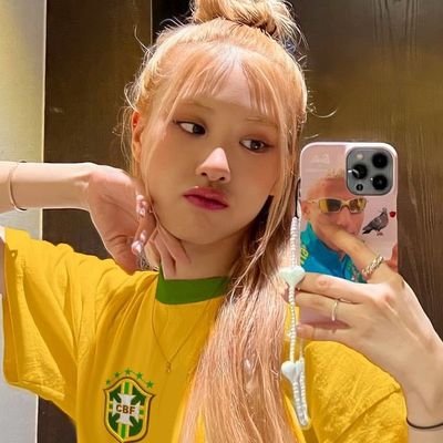 skz❤️🩹blackpink🩷baemon❤️
kickflip🛹 xg ✨️ aespa 🫶🏻 lesserafim🖤
ateez🫶🏻 nct wish💌
bts💜any gabrielly🤍harry styles🍉
kpop e pop💙multifandom