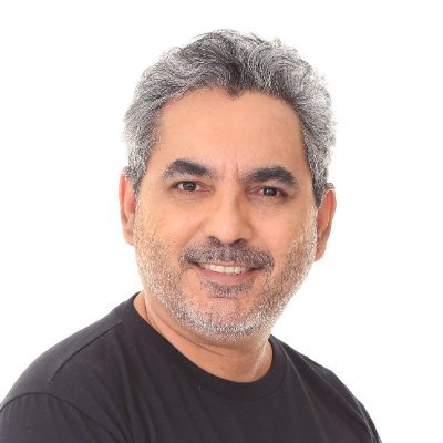 Doutorando, Historiador, Professor, Pesquisador, Arquiteto e Urbanista, sempre estudando.
Pai e Marido Amado. https://t.co/ZBwcVGjRLQ