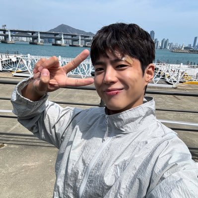 in constant need of @BOGUMMY dose | šš¼šš®āāļøš„š§āāļøāØ