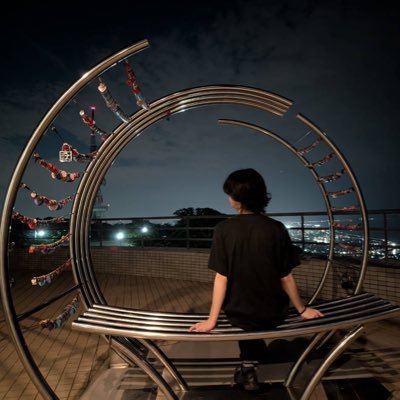 名前はゆうなです!ONEOKROCKとofficial髭男dismを愛してやまない大学生!W会員06年生まれです。推しはワンオクtaka&toruと髭男の聡&大輔さんです!Vtuberも好きでライブとかにも行ったりします、レイヤーの最推しは@suzuran_roさんと@i__fu93さんです