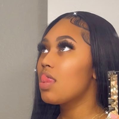 Risqué Female 💋 | Explicit Content 🔞| DMs Open To Buyers ONLY | JOIN MY FREE TELEGRAM BY CLICKING THE LINK👇🏽| IG: SheSoMfDiva