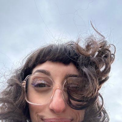 notthexplorerr's profile picture. ✨uma fã e jornalista, tentando viver sua melhor vida ✨ IG: bihercorner