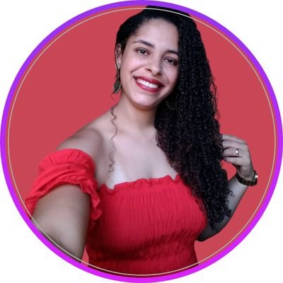 GabrielaLeiteF2's profile picture. -Aqui, os achados são de Ouro e o Preço? De 🍌