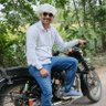 RAVITIW67019682's profile picture. 