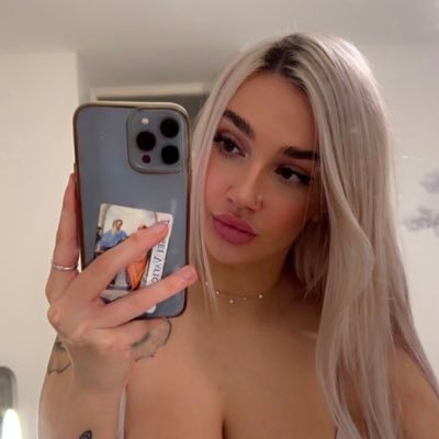 I’m here to make a new friend and I’m looking for a partner who is willing to share is story with me