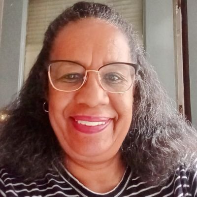 WriterLynnM's profile picture. Writer/Blogger