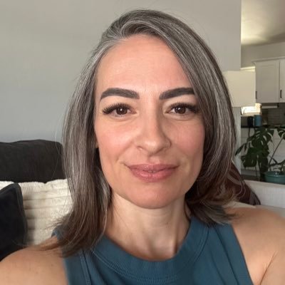 75lexis's profile picture. Mom life 💕 LOVE THE USA 🇺🇸 Democracy matters 🇺🇸Proud Democrat 💙Beach lover 🏖️ Plant enthusiast 🌿